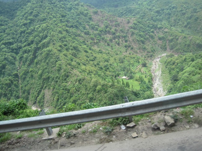 A Steep Road on the way to Shimla